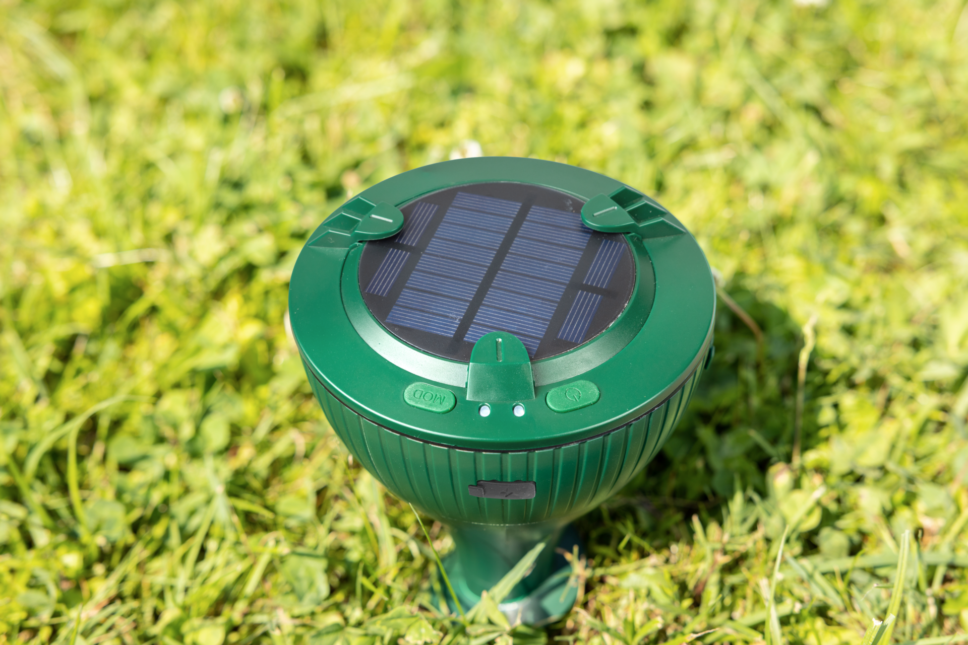 Whlmaus- & Maulwurfvertreiber MOLE STOP SOLAR PLUS | Produkte | Windhager  Home & Garden